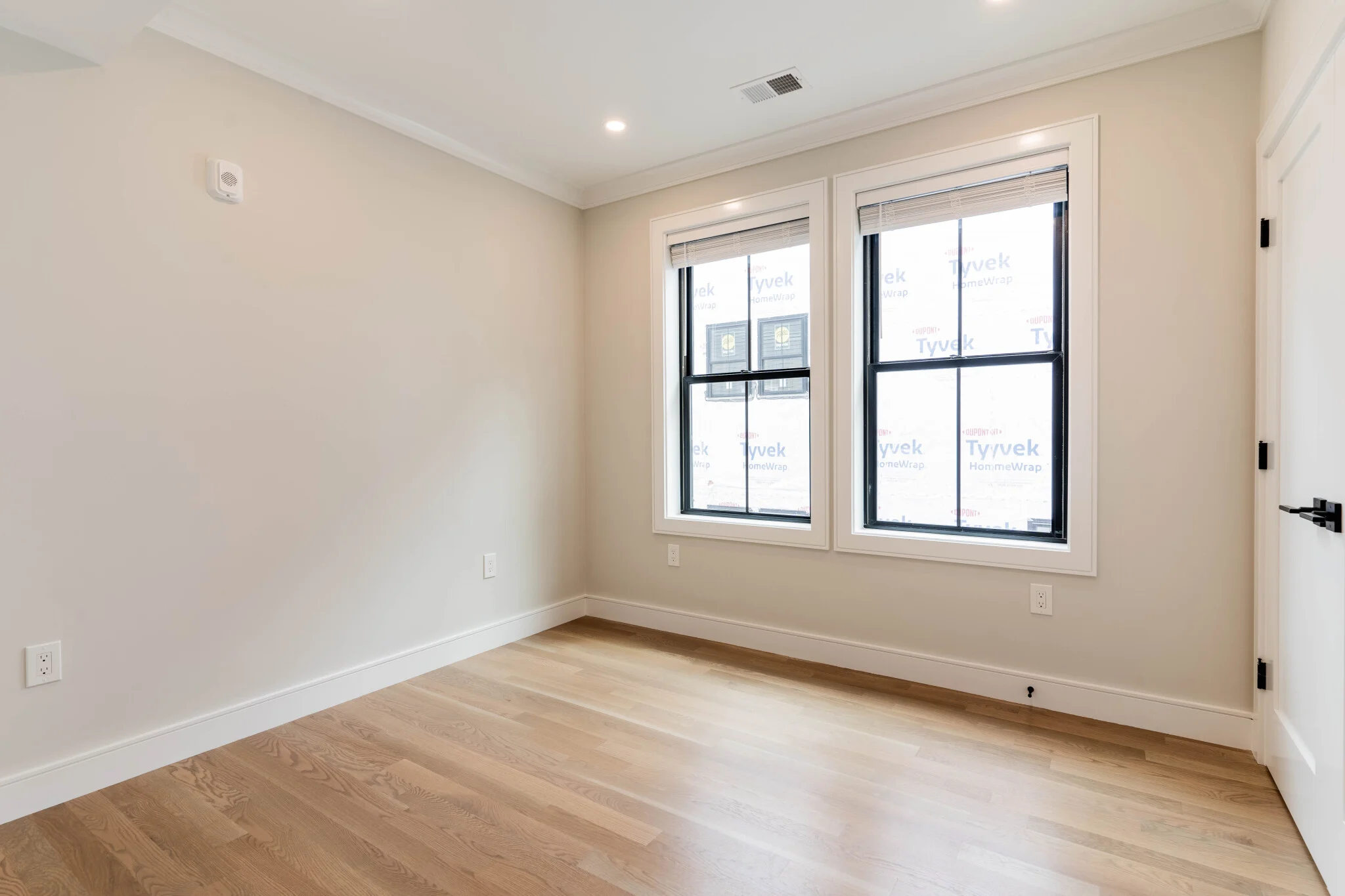 4 bed, 2 bath apartment for rent at 283 Lamartine St Unit 2, Jamaica Plain — photo 22 of 22