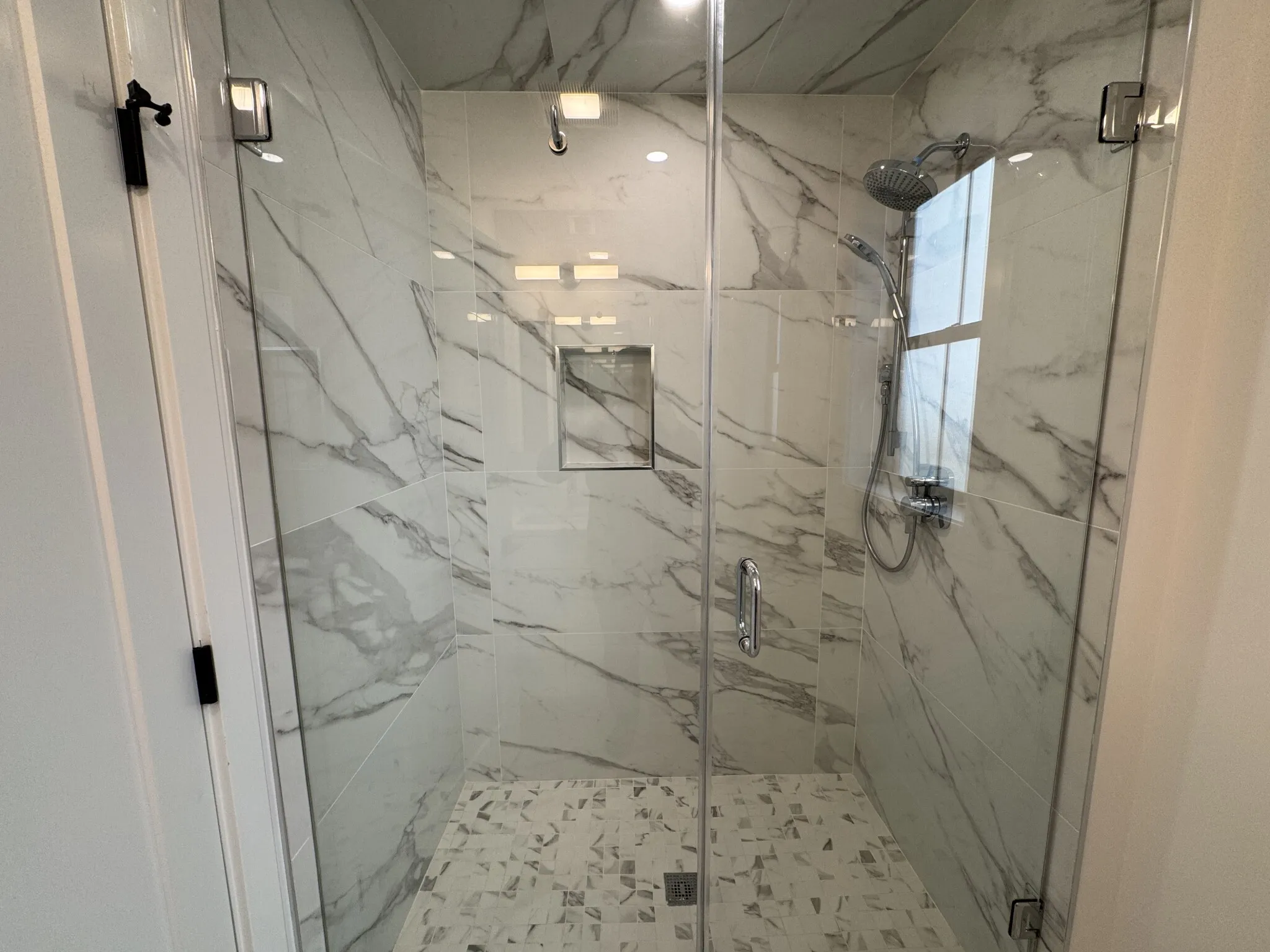 4 bed, 2 bath apartment for rent at 283 Lamartine St Unit 2, Jamaica Plain — photo 13 of 22