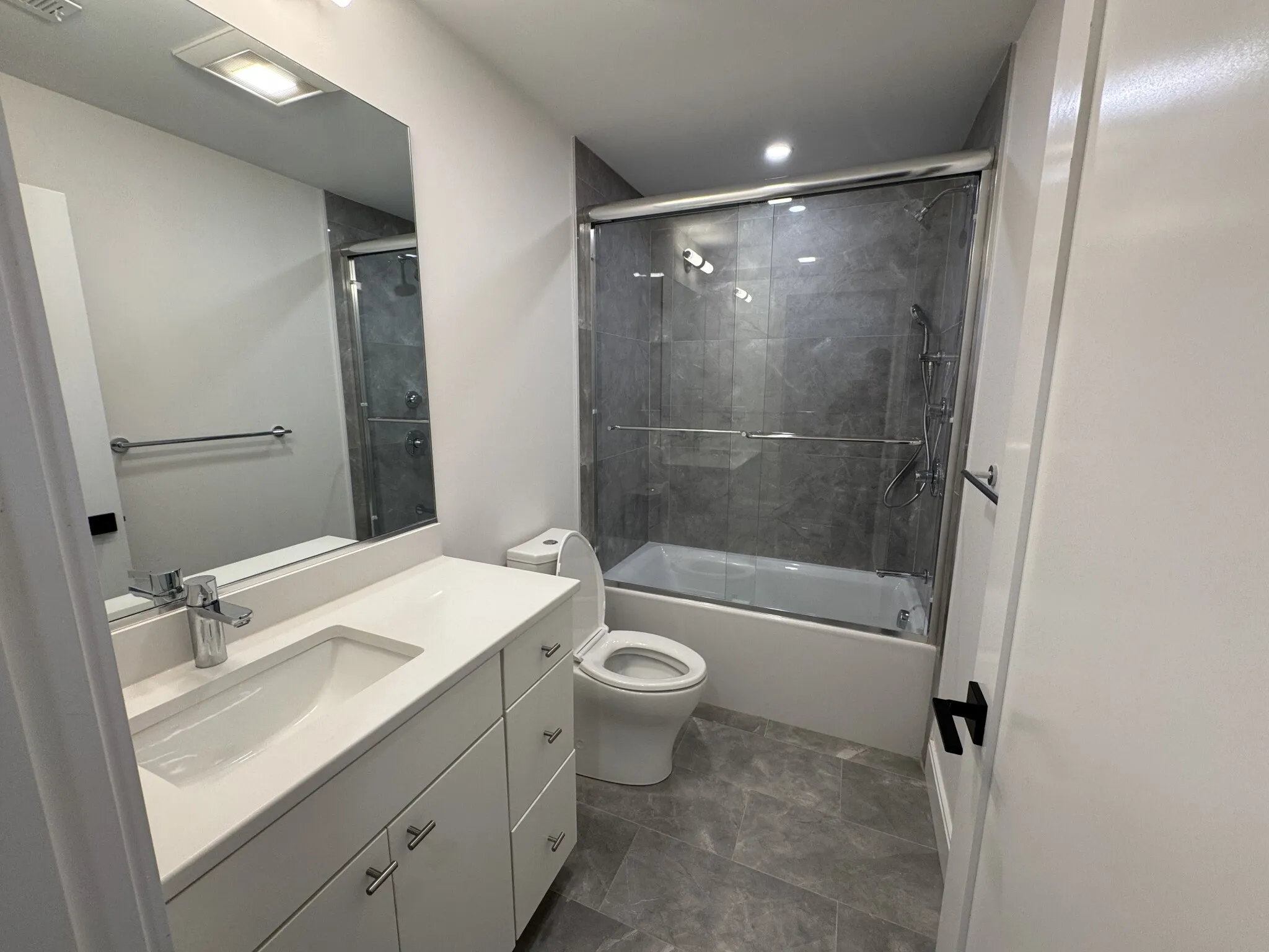 4 bed, 2 bath apartment for rent at 283 Lamartine St Unit 2, Jamaica Plain — photo 11 of 22