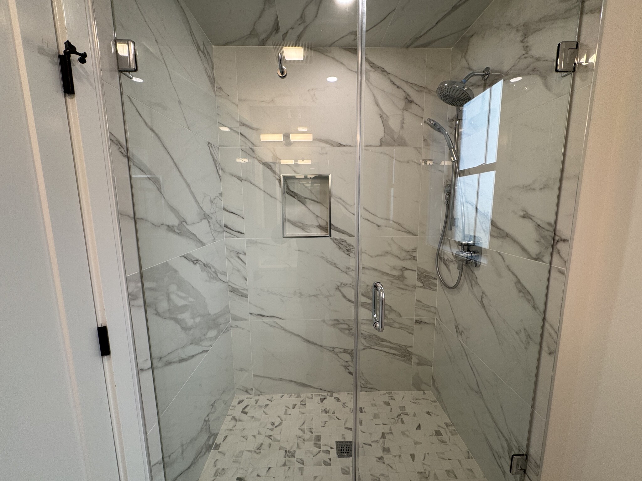 4 bed, 2 bath apartment for rent at 283 Lamartine St Unit 3, Jamaica Plain — photo 13 of 22