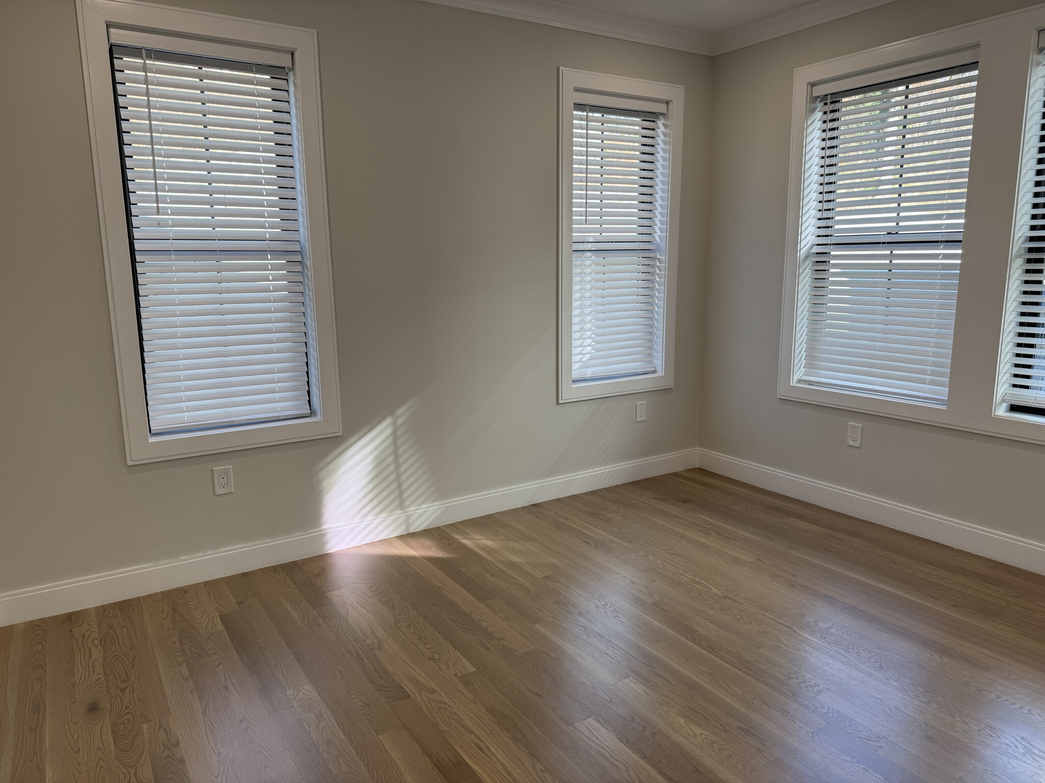 4 bed, 2 bath apartment for rent at 283 Lamartine St Unit 3, Jamaica Plain — photo 6 of 22