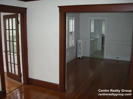 2.5 bed, 1 bath apartment for rent at 283 Lowell Ave Unit 1, Newtonville — photo 12 of 19