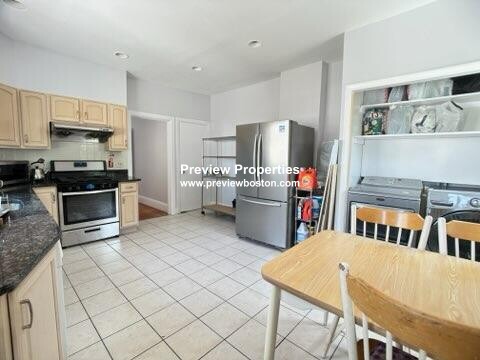 3 bed, 1.5 bath apartment for rent at 283 Market St Unit 1ST FLOOR, Brighton — photo 12 of 12