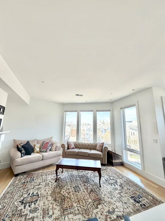 1 bed, 1 bath apartment for rent at 283 Old Colony Ave Unit 3, South Boston — photo 6 of 12