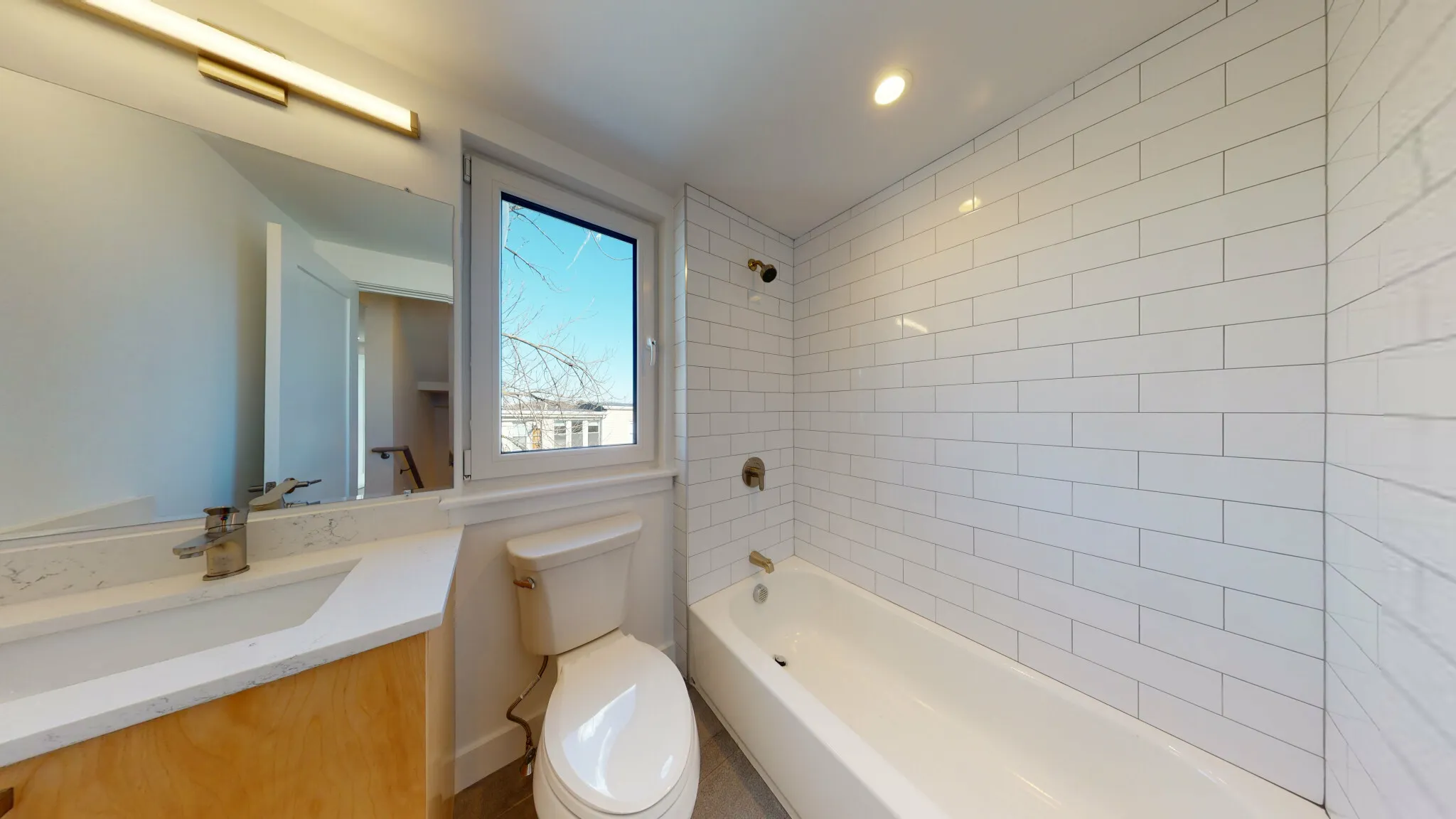 4 bed, 2 bath apartment for rent at 2837 Washington St Unit 2, Roxbury — photo 6 of 13