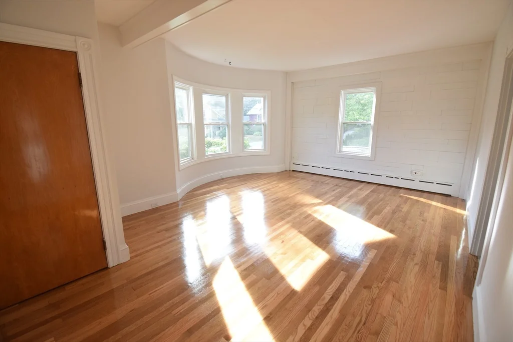 3 bed, 1 bath apartment for rent at 284 Central St Unit 1, Mansfield — photo 6 of 10