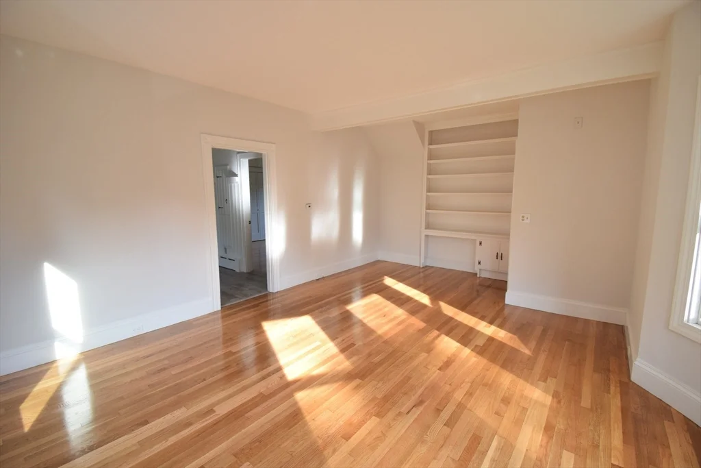 3 bed, 1 bath apartment for rent at 284 Central St Unit 1, Mansfield — photo 7 of 10