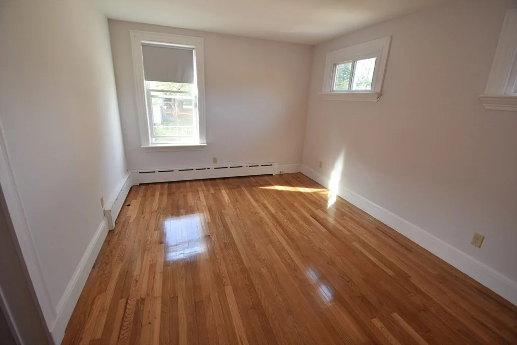 3 bed, 1 bath apartment for rent at 284 Central St Unit 1, Mansfield — photo 9 of 10