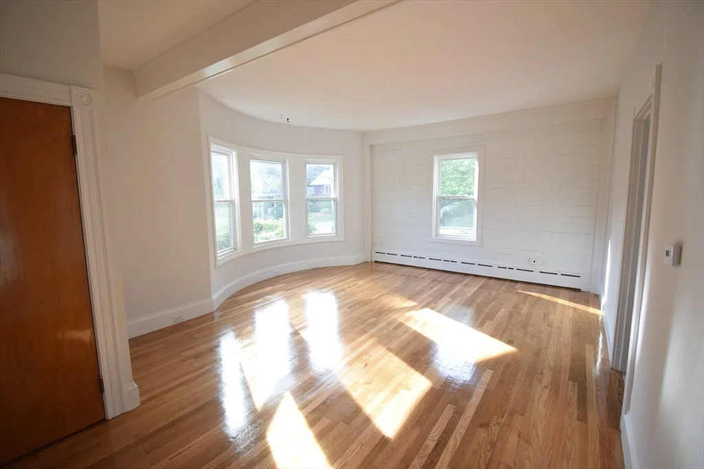 3 bed, 1 bath apartment for rent at 284 Central St Unit 1, Mansfield — photo 5 of 10