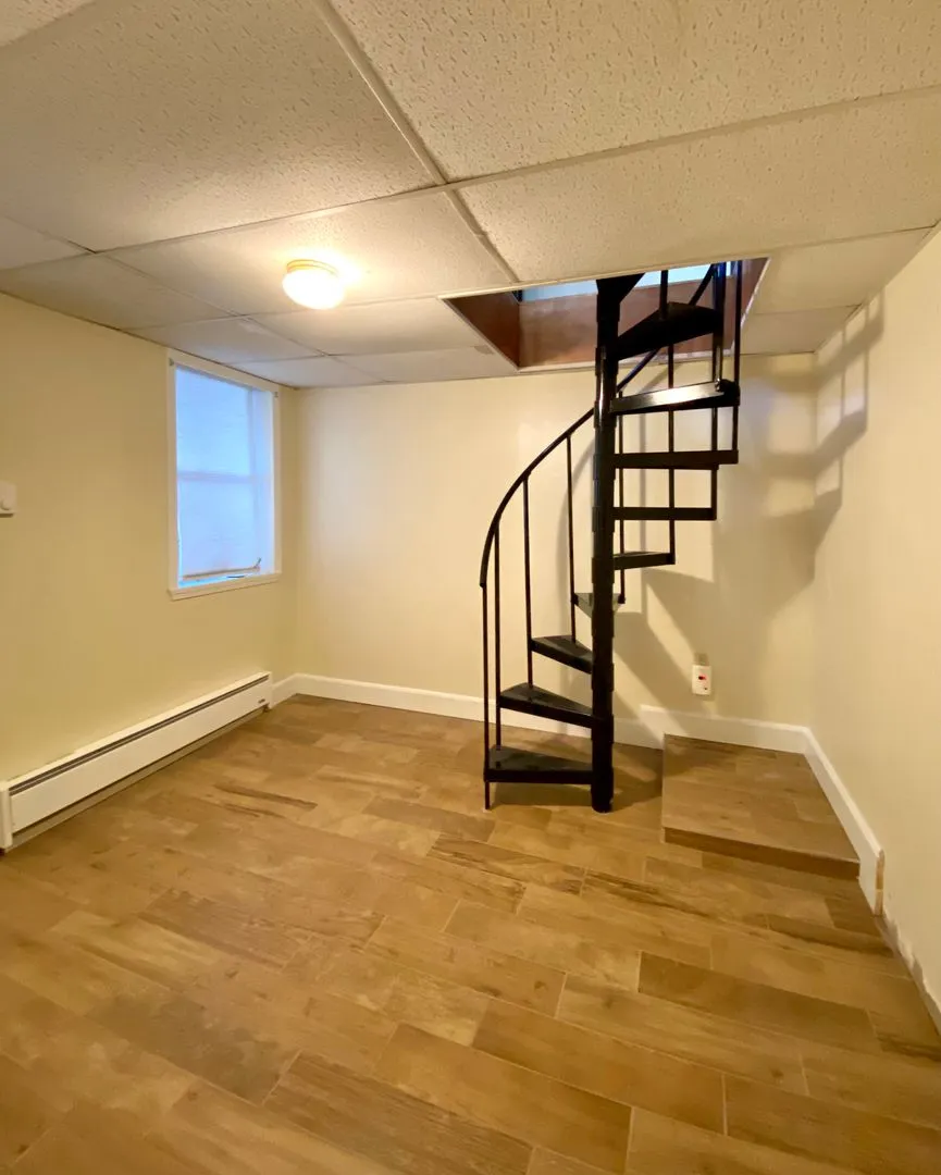 1 bed, 2 bath apartment for rent at 284 Chelsea Ter Unit 1, East Boston — photo 6 of 8