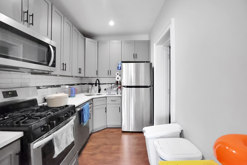 1 bed, 1 bath apartment for rent at 284 8th St Unit 4, South Boston — photo 3 of 7