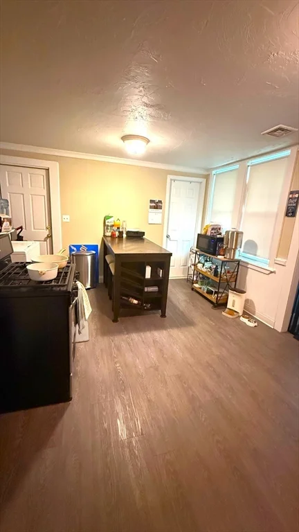 2 bed, 1 bath apartment for rent at 284 E Unit 2, South Boston — photo 1 of 8