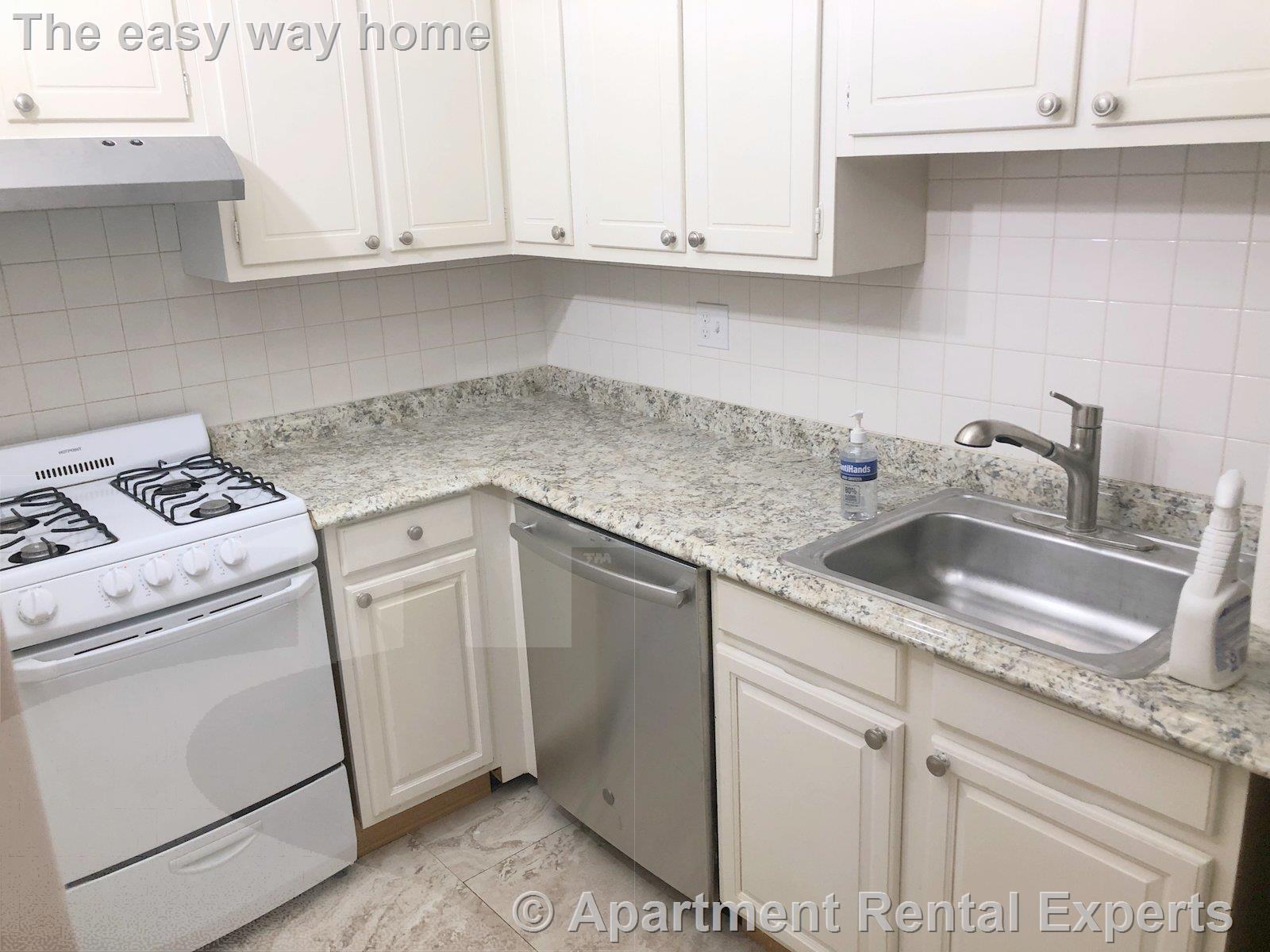 1 bed, 1 bath apartment for rent at 284 Harvard St Unit 26, Central Square