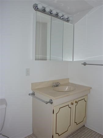 3 bed, 1 bath apartment for rent at 284 Harvard Unit 51, Central Square — photo 6 of 9