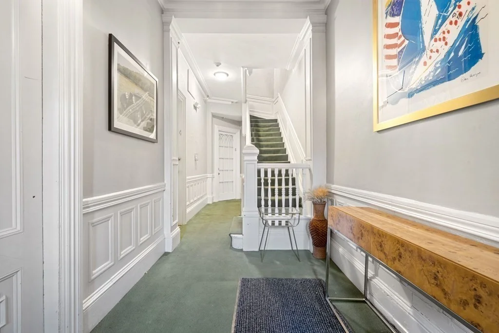 Studio bed, 1 bath apartment for rent at 284 Marlborough Unit 1, Back Bay — photo 8 of 10