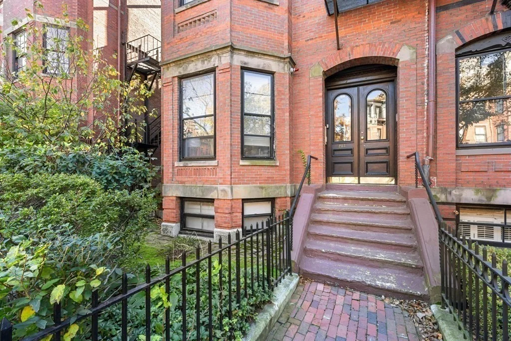 Studio bed, 1 bath apartment for rent at 284 Marlborough Unit 1, Back Bay — photo 10 of 10