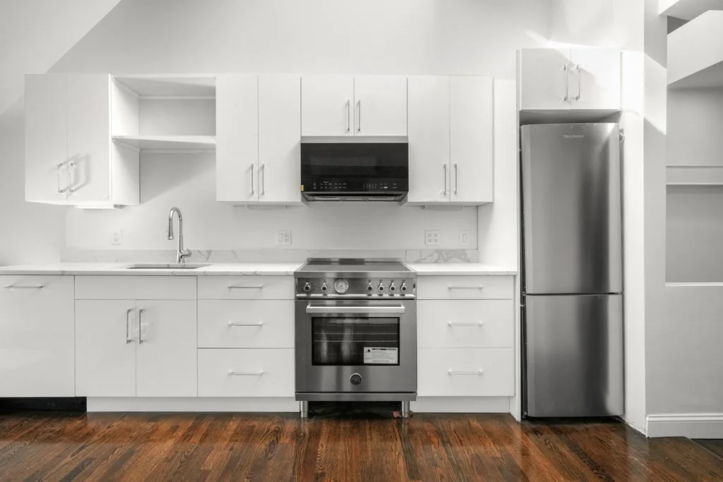 1 bed, 1 bath apartment for rent at 284 Marlborough Unit 10, Back Bay