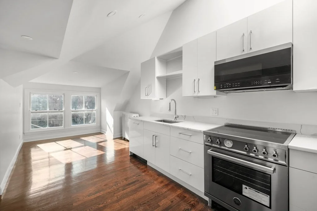 1 bed, 1 bath apartment for rent at 284 Marlborough Unit 10, Back Bay — photo 3 of 16