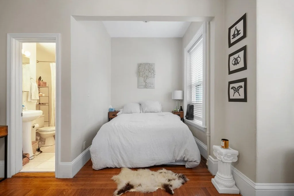 Studio bed, 1 bath apartment for rent at 284 Marlborough Unit 6, Back Bay — photo 7 of 14