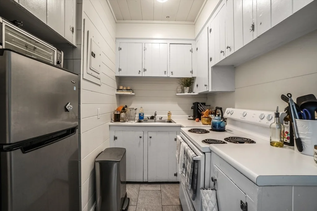 1 bed, 1 bath apartment for rent at 284 Marlborough Unit 7, Back Bay — photo 6 of 13