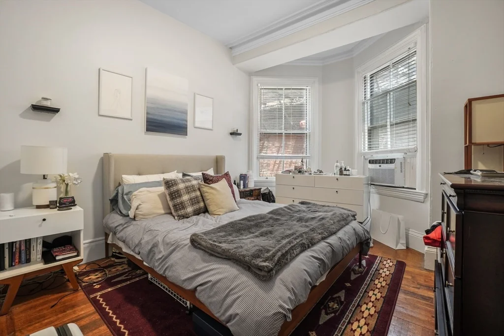 1 bed, 1 bath apartment for rent at 284 Marlborough Unit 7, Back Bay — photo 7 of 13