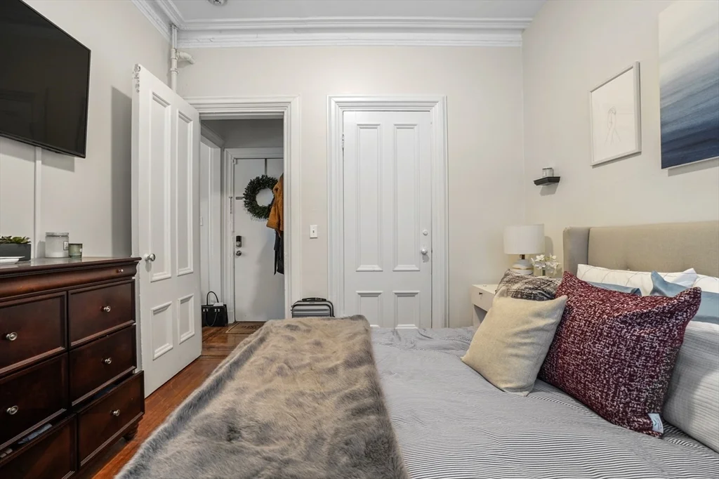 1 bed, 1 bath apartment for rent at 284 Marlborough Unit 7, Back Bay — photo 9 of 13