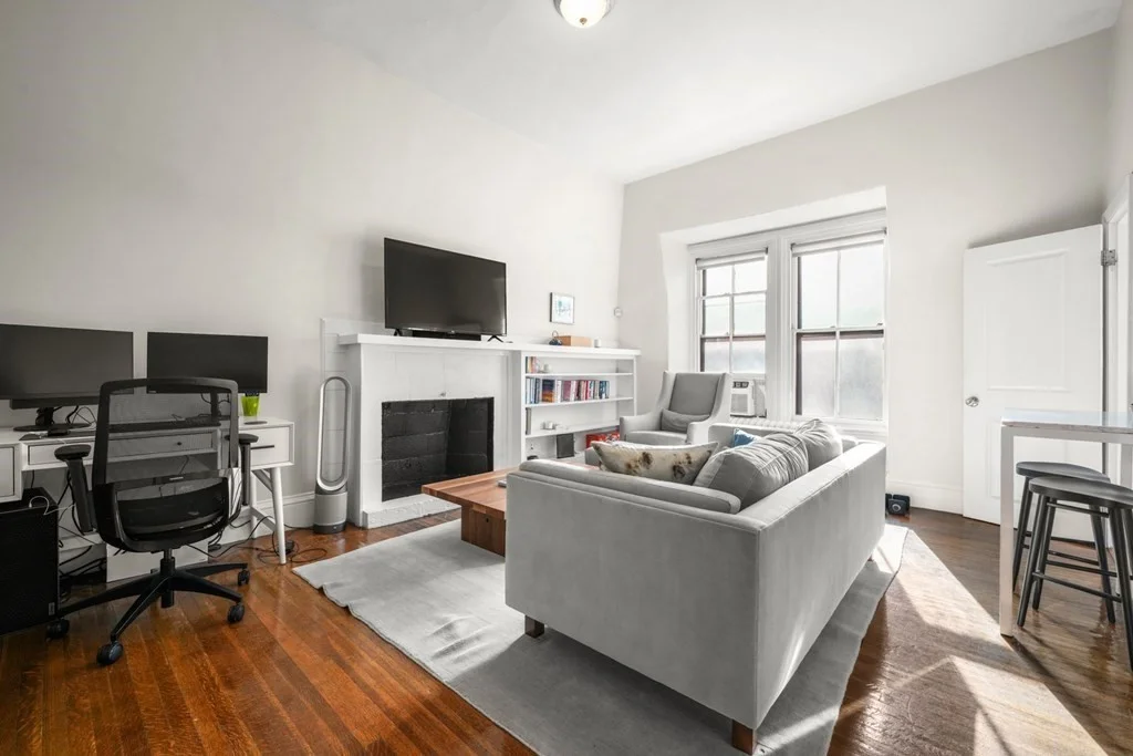 1 bed, 1 bath apartment for rent at 284 Marlborough Unit 9, Back Bay — photo 4 of 11