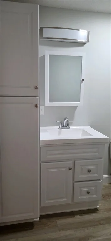 1 bed, 1 bath apartment for rent at 284 N Main St Unit 4, Mansfield — photo 6 of 7