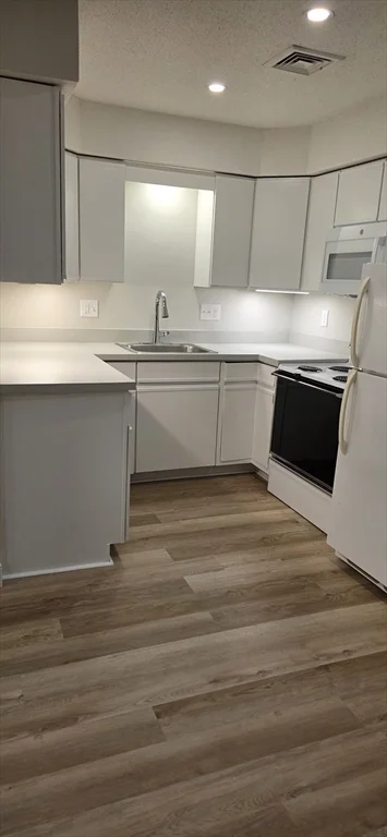 1 bed, 1 bath apartment for rent at 284 N Main St Unit 4, Mansfield — photo 2 of 7