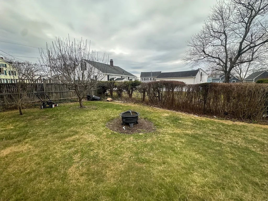 3 bed, 2 bath apartment for rent at 284 Washington St Unit B, Taunton — photo 16 of 16
