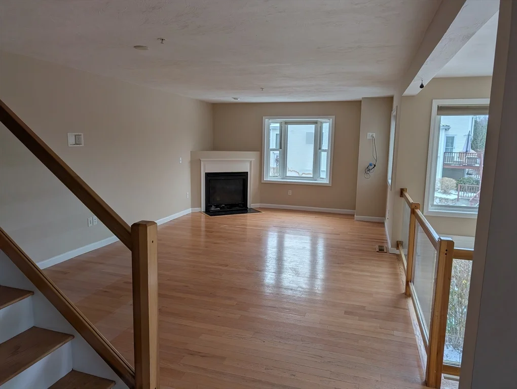 2 bed, 2 bath apartment for rent at 285 America Blvd Unit 285, Ashland — photo 4 of 18