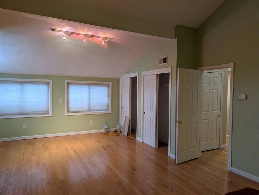 2 bed, 2 bath apartment for rent at 285 America Blvd Unit 285, Ashland — photo 13 of 18