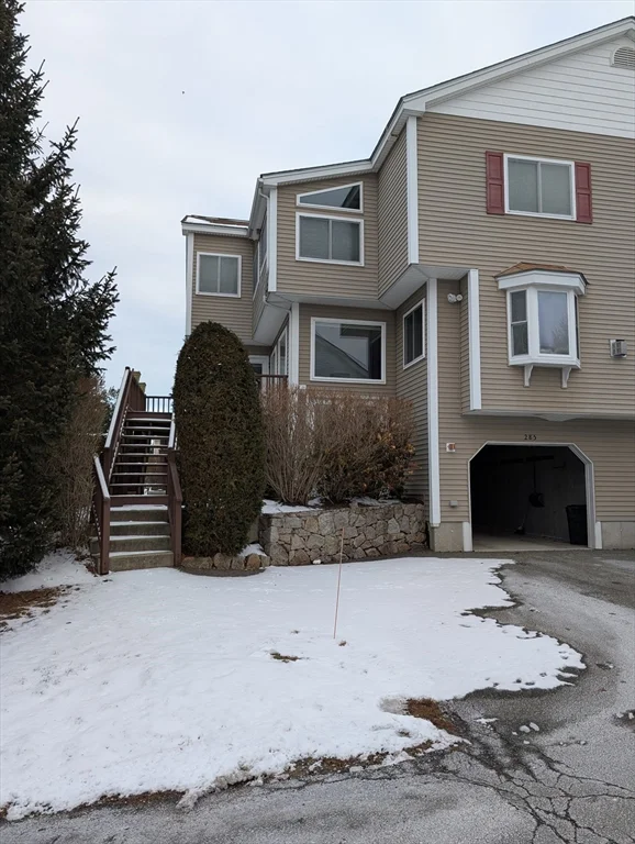 2 bed, 2 bath apartment for rent at 285 America Blvd Unit 285, Ashland — photo 1 of 18