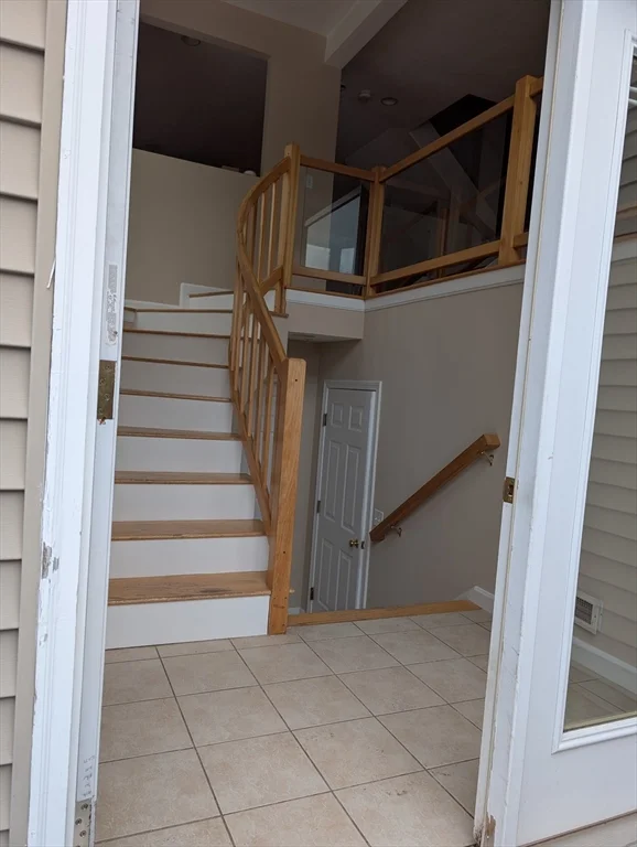 2 bed, 2 bath apartment for rent at 285 America Blvd Unit 285, Ashland — photo 3 of 18