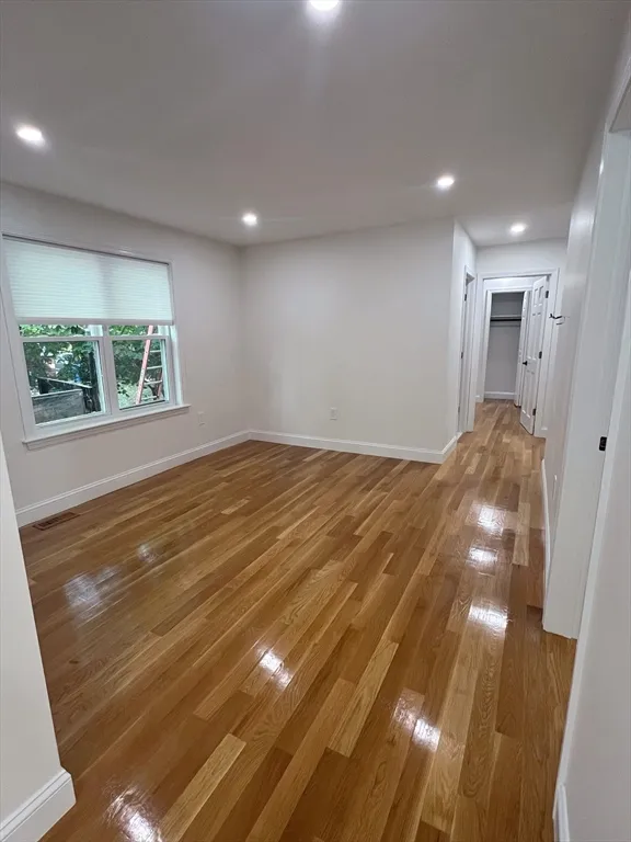 3 bed, 2 bath apartment for rent at 285 Beech St Unit 285, Belmont — photo 4 of 8