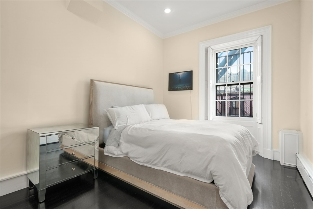 2 bed, 1 bath apartment for rent at 285 Clarendon St Unit 4, Back Bay — photo 19 of 20