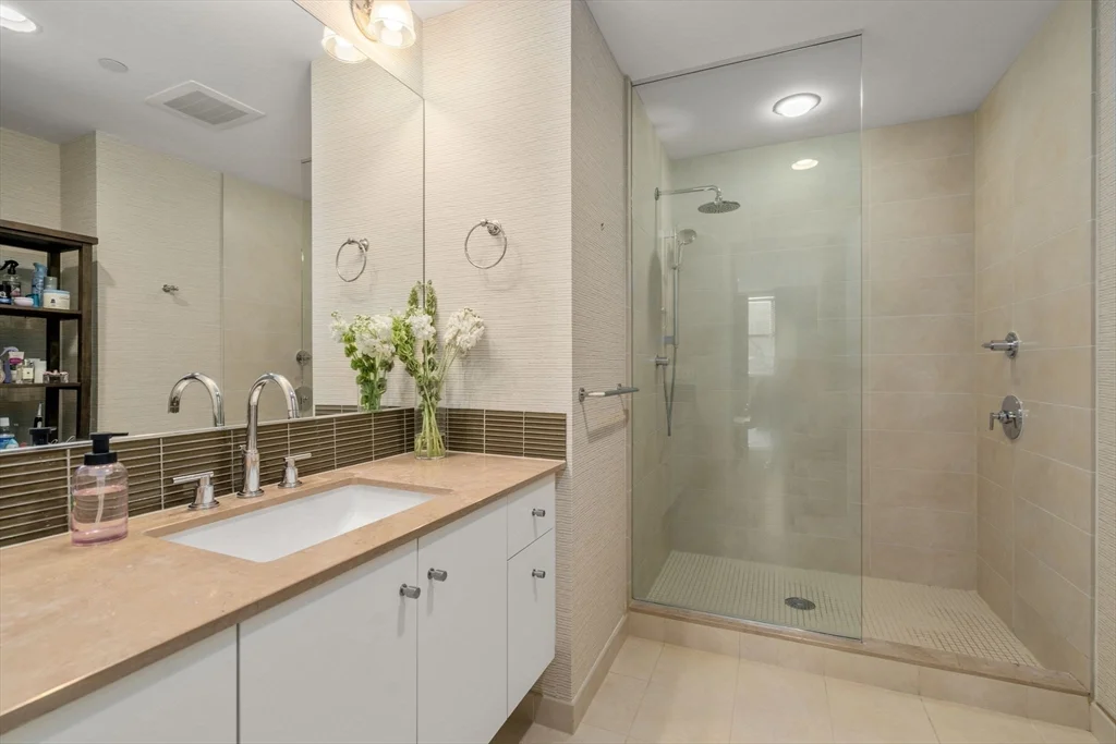 2 bed, 2 bath apartment for rent at 285 Columbus Ave Unit 407, South End — photo 9 of 24