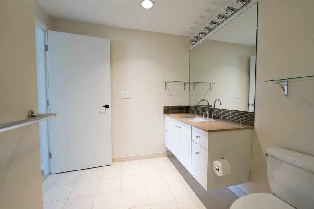 2 bed, 2 bath apartment for rent at 285 Columbus Ave Unit 503, South End — photo 27 of 29