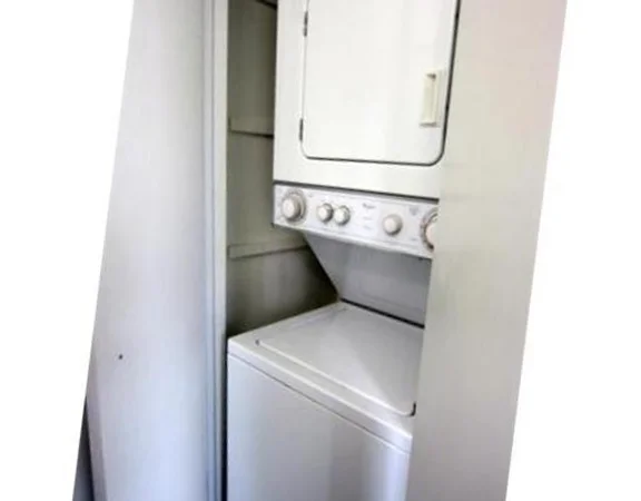 1 bed, 1 bath apartment for rent at 285 Hawthorn St Unit 2, West — photo 8 of 12
