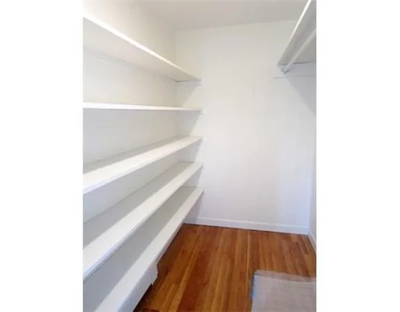 1 bed, 1 bath apartment for rent at 285 Hawthorn St Unit 2, West — photo 7 of 12