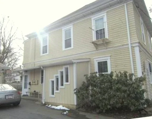 1 bed, 1 bath apartment for rent at 285 Hawthorn St Unit 2, West — photo 12 of 12