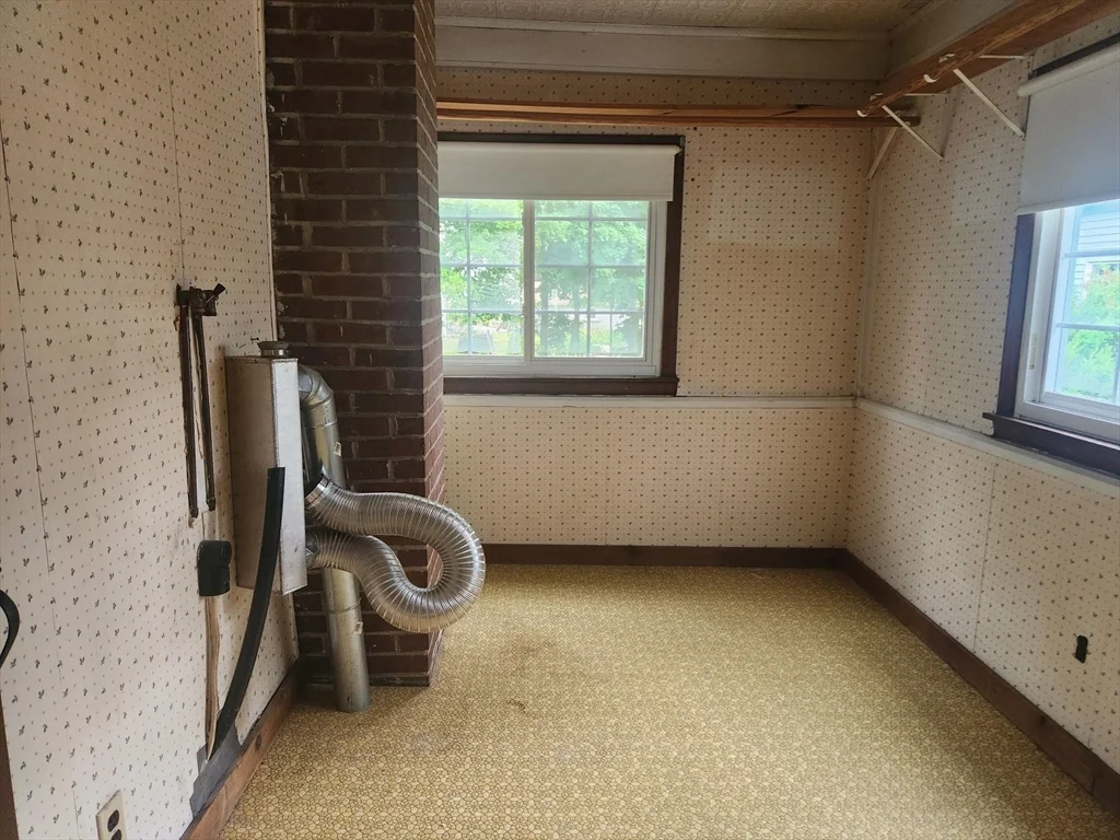 3 bed, 2 bath apartment for rent at 285 Main St Unit 1, Spencer — photo 22 of 22