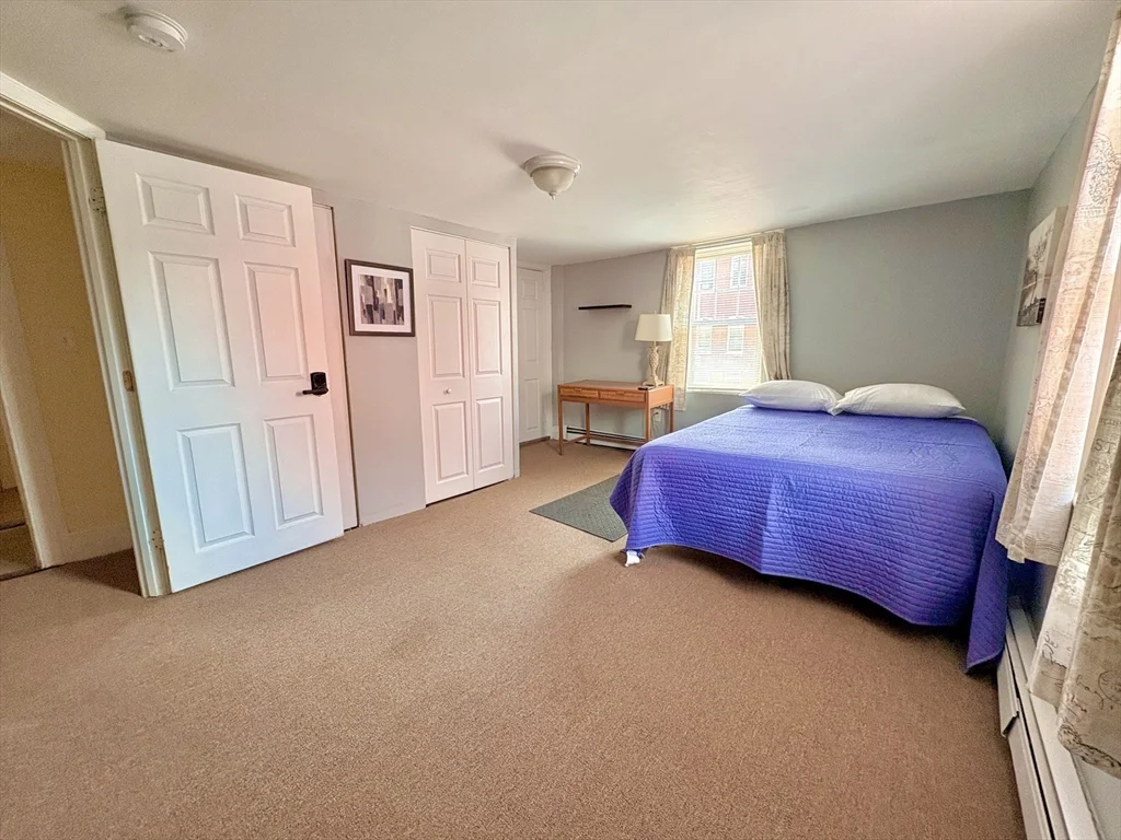 4 bed, 2 bath apartment for rent at 285 Roxbury St, Roxbury — photo 9 of 15