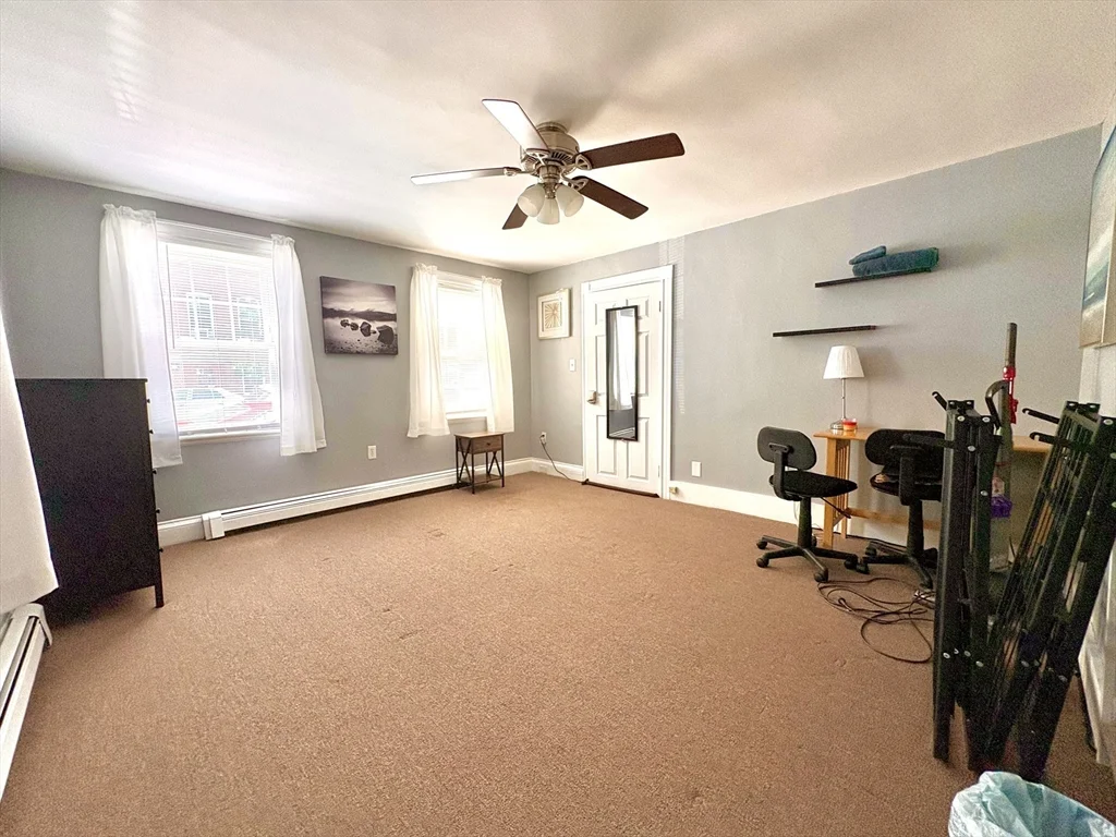 4 bed, 2 bath apartment for rent at 285 Roxbury St, Roxbury — photo 7 of 15