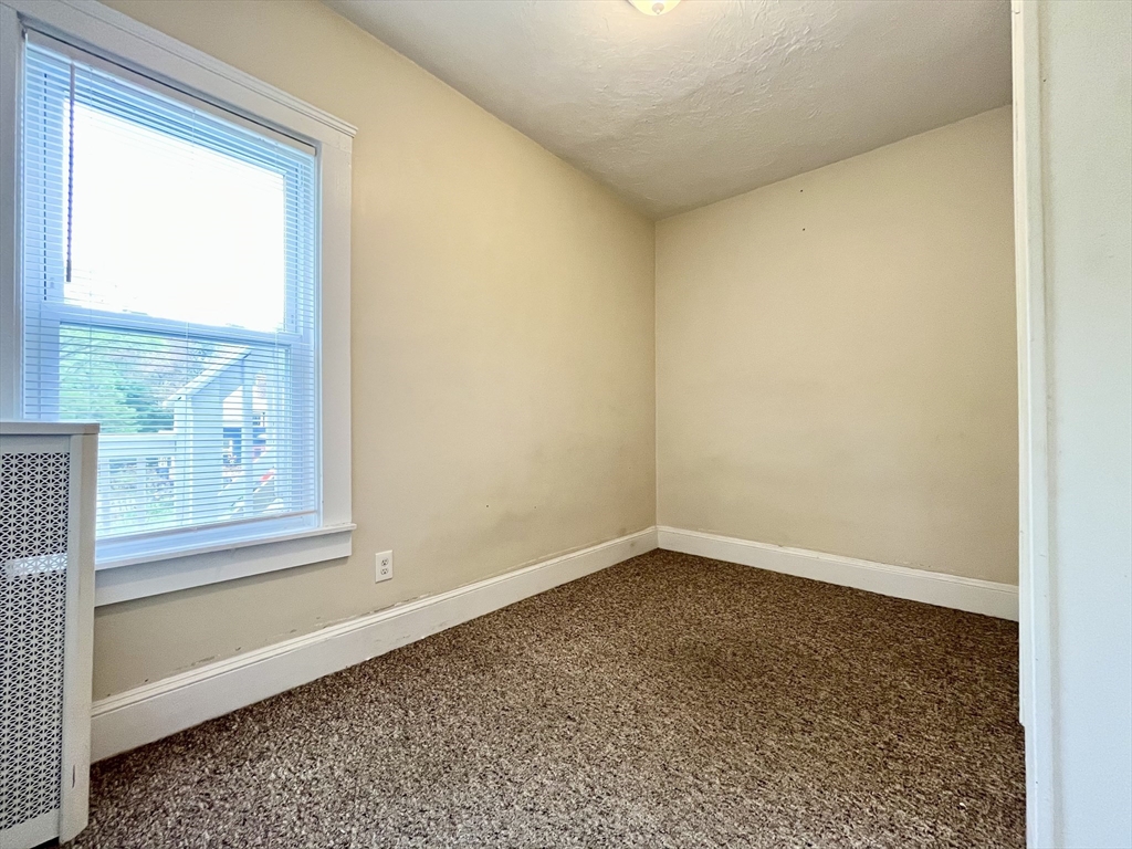 3 bed, 1 bath apartment for rent at 285 West Elm Unit 2, Brockton — photo 15 of 21