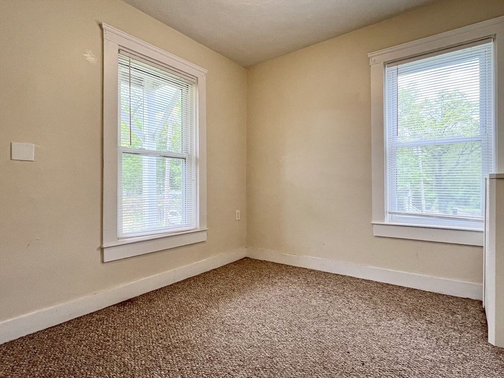 3 bed, 1 bath apartment for rent at 285 West Elm Unit 2, Brockton — photo 13 of 21