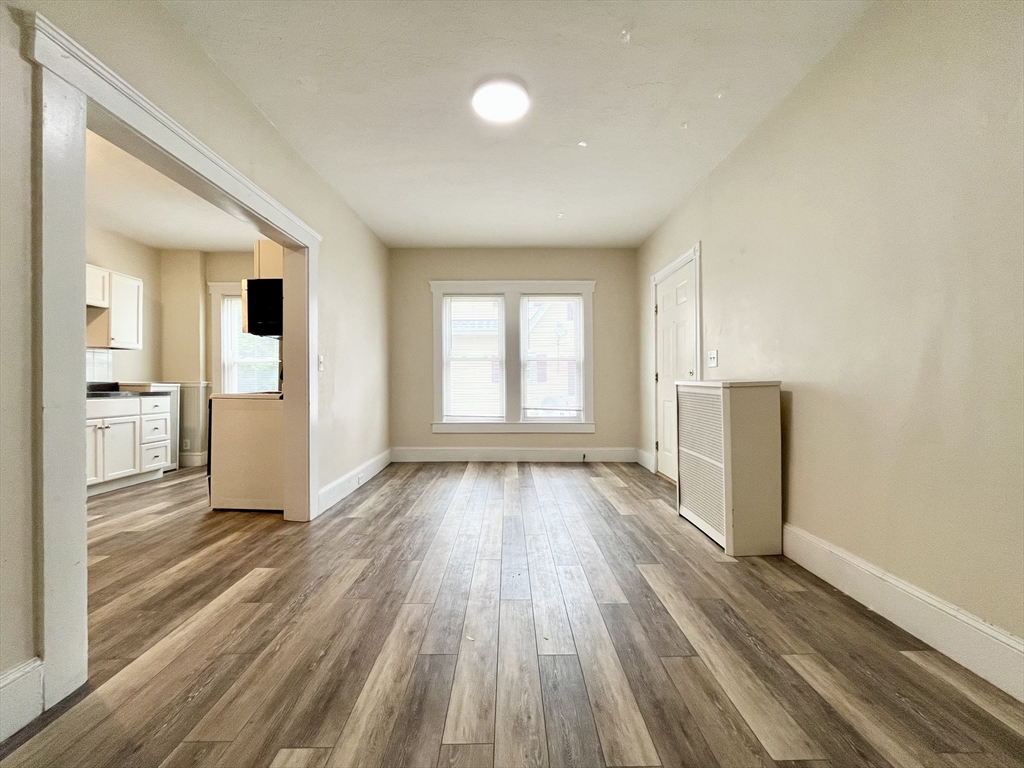3 bed, 1 bath apartment for rent at 285 West Elm Unit 2, Brockton — photo 3 of 21
