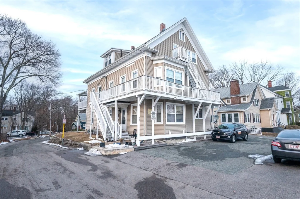 1 bed, 1 bath apartment for rent at 285 West Elm Unit 6, Brockton