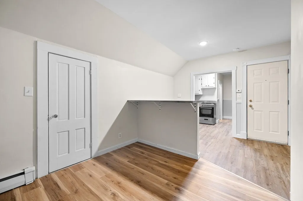 1 bed, 1 bath apartment for rent at 285 West Elm Unit 7, Brockton — photo 2 of 25