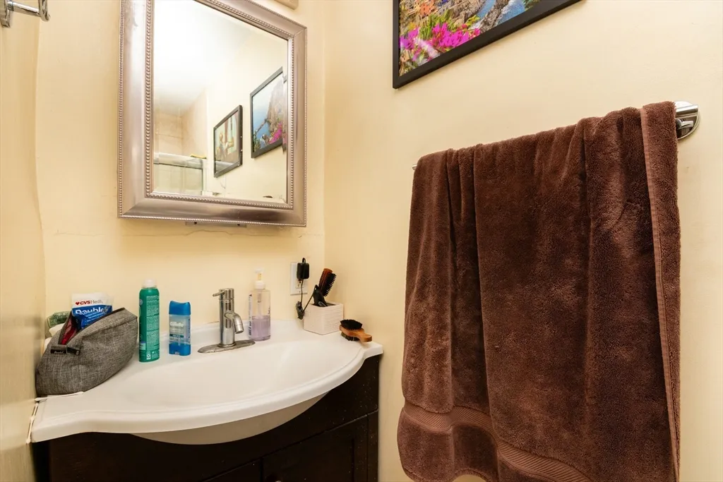2 bed, 1 bath apartment for rent at 286 Cambridge St Unit 8, Beacon Hill — photo 16 of 24